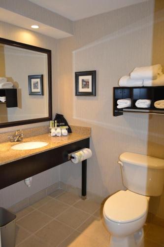 holiday inn express biddeford by ihg