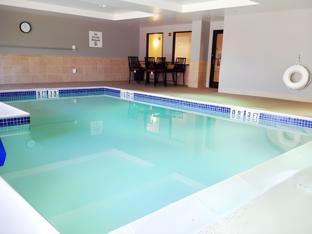 holiday inn express biddeford by ihg