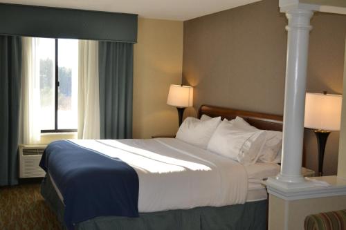 holiday inn express biddeford by ihg