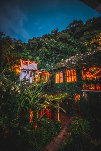 lush atitlan