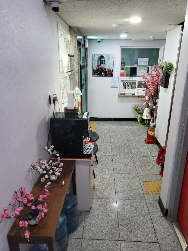 hotel joy near camp humphres