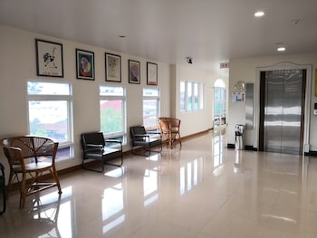 phadaeng hotel