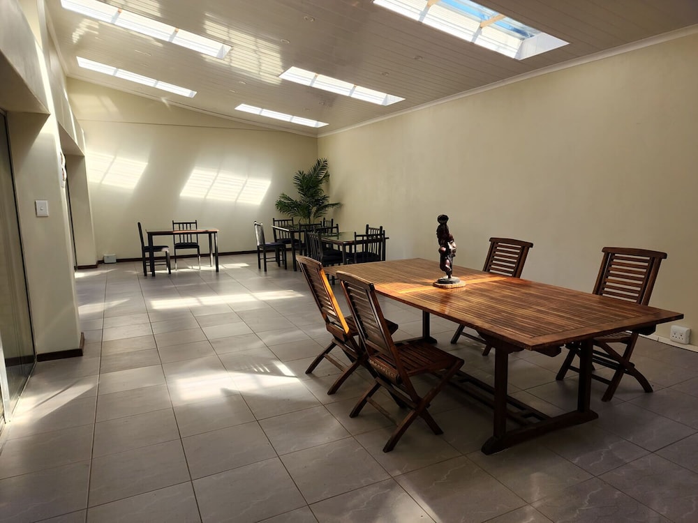 goodnight guest lodge