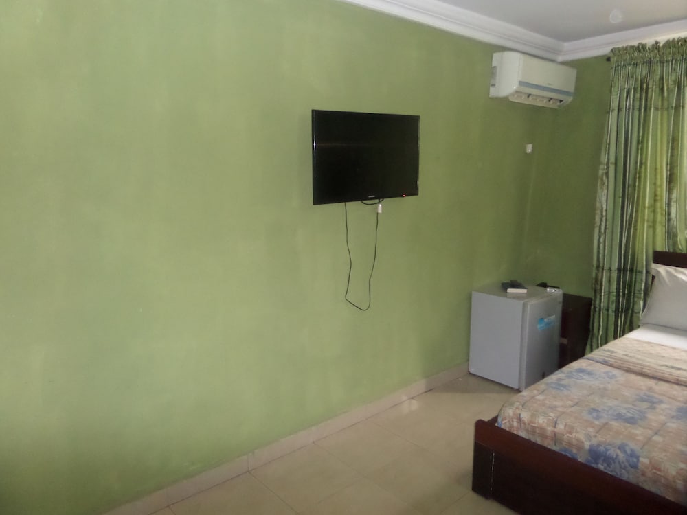 terris hotel and suites