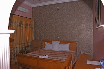 lamaison hotel