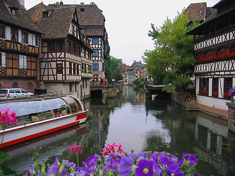 Le Grillon,Mittelhausbergen>>Bas-Rhin,3 star