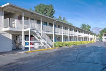 motel 6 bishop ca