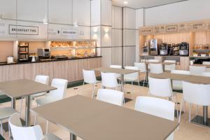 bandb hotel madrid aeropuerto t4