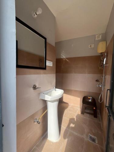 green backpackers hostel adults only