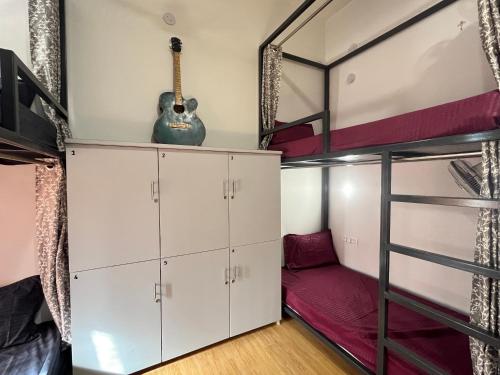 green backpackers hostel adults only