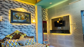 hotel royal island sundarban