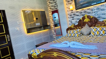 hotel royal island sundarban