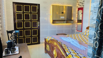 hotel royal island sundarban