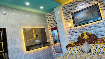 hotel royal island sundarban