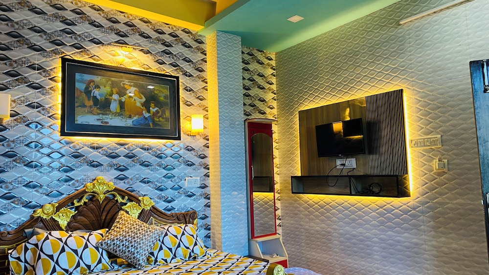 hotel royal island sundarban