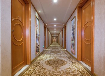 vienna hotel chaozhou bus station