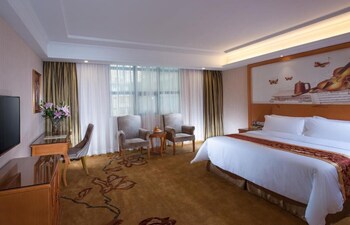 vienna hotel chaozhou bus station
