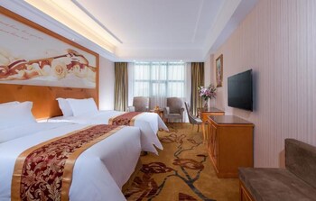vienna hotel chaozhou bus station