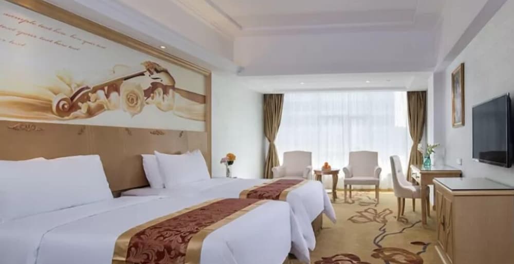 vienna hotel chaozhou bus station