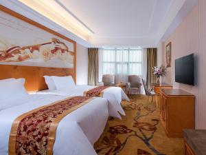 vienna hotel chaozhou bus station