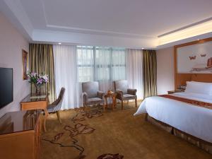 vienna hotel chaozhou bus station