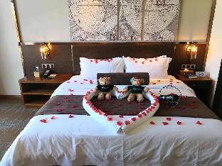 james joyce coffetel xian huaqing chi branch