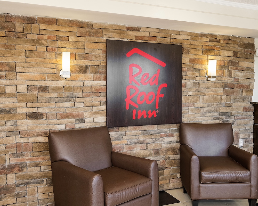 red roof inn bloomington normal university