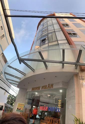 minh nhan hotel