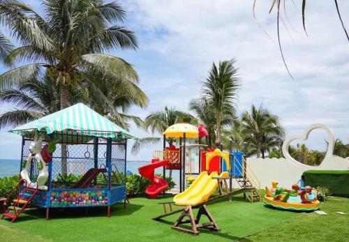hon rom 2 resort
