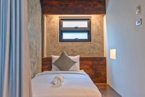 the entaneer poshtel hostel