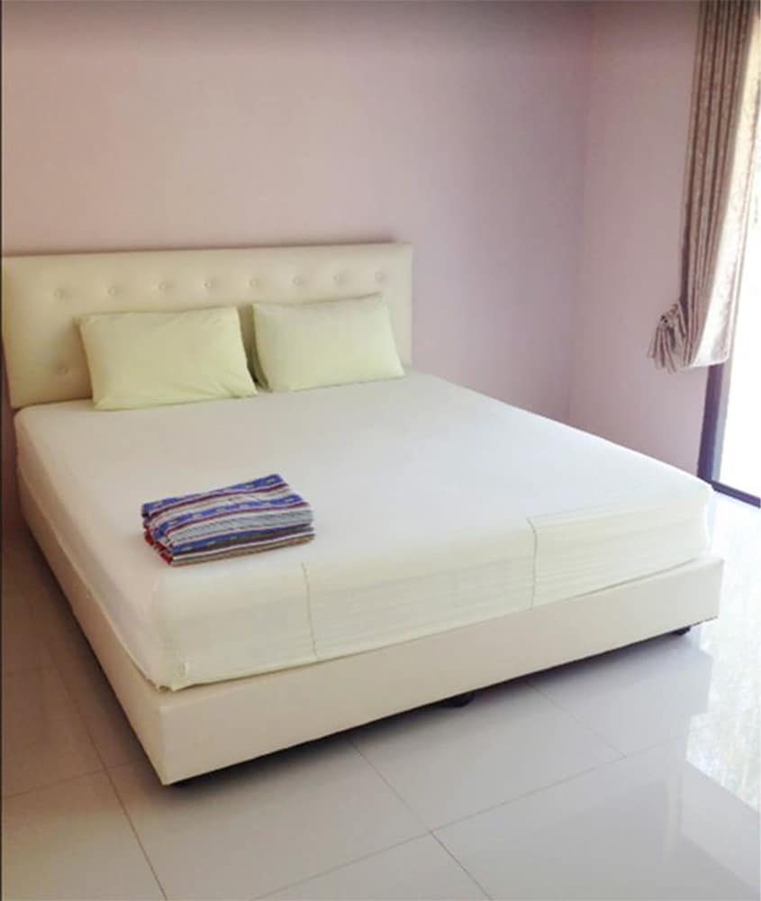 tara resort nakae renu