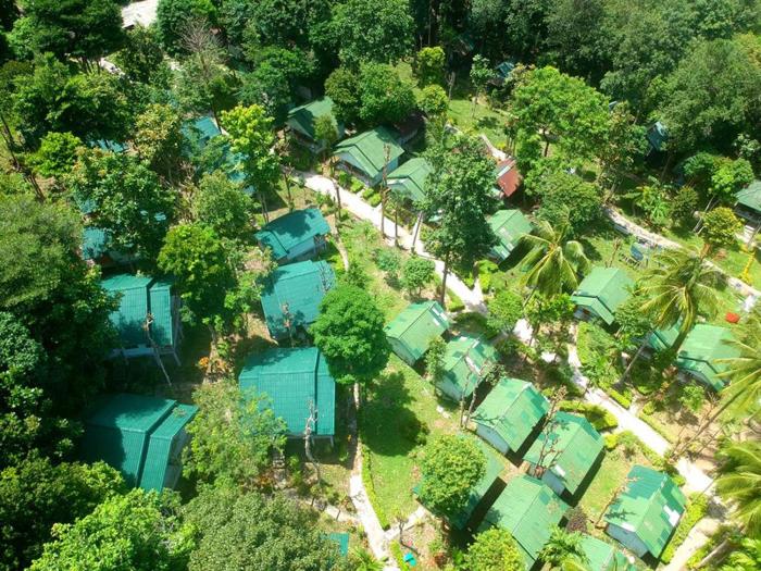 chill out bar and bungalows