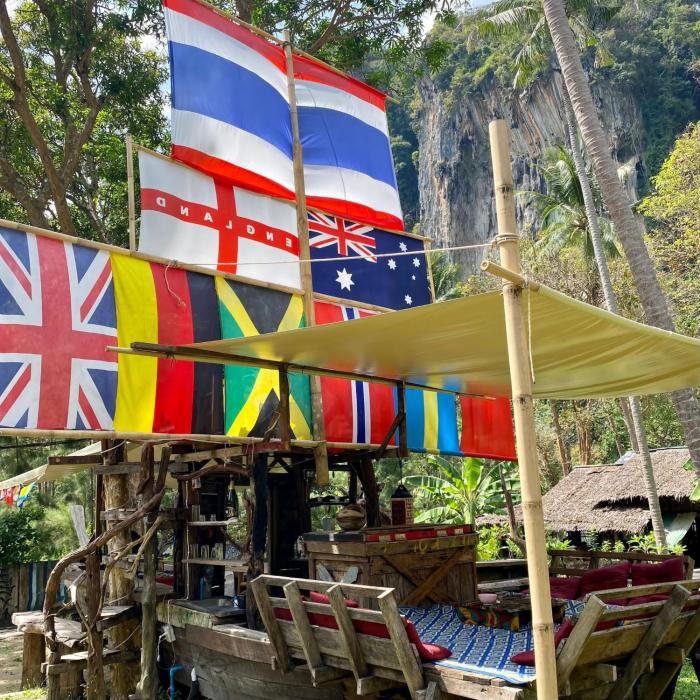 chill out bar and bungalows