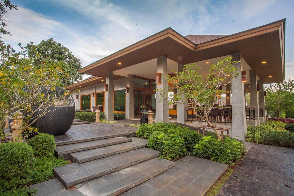 romantic residence khaoyai