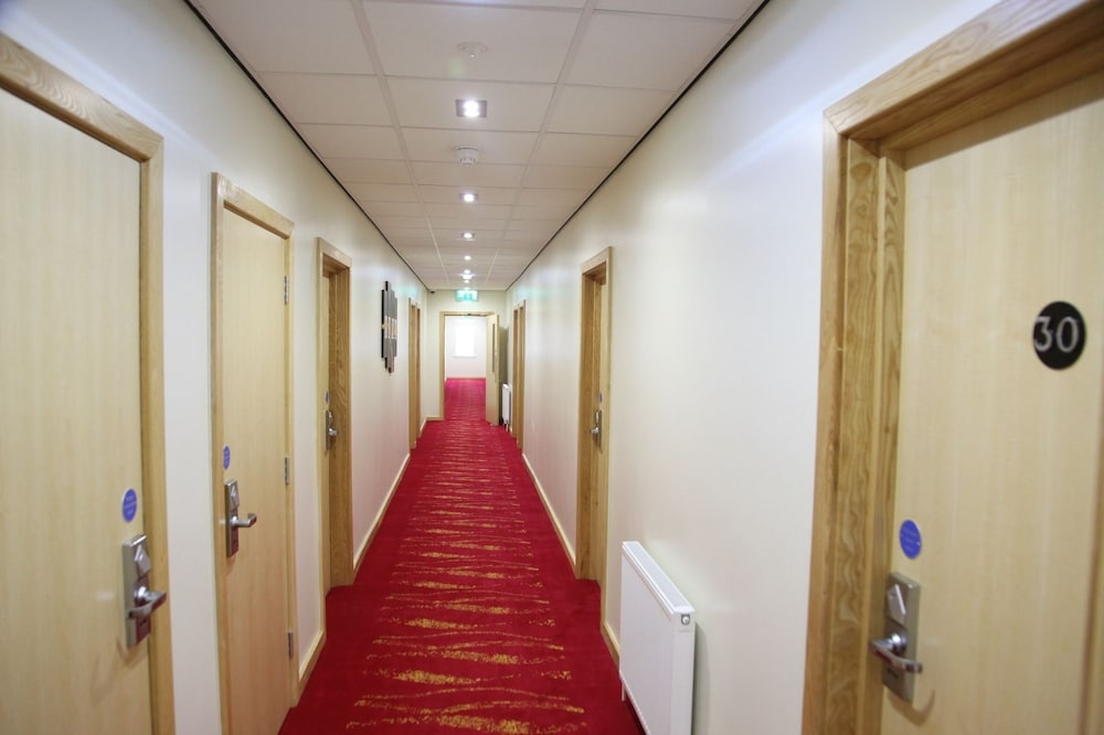 the cambridge hotel