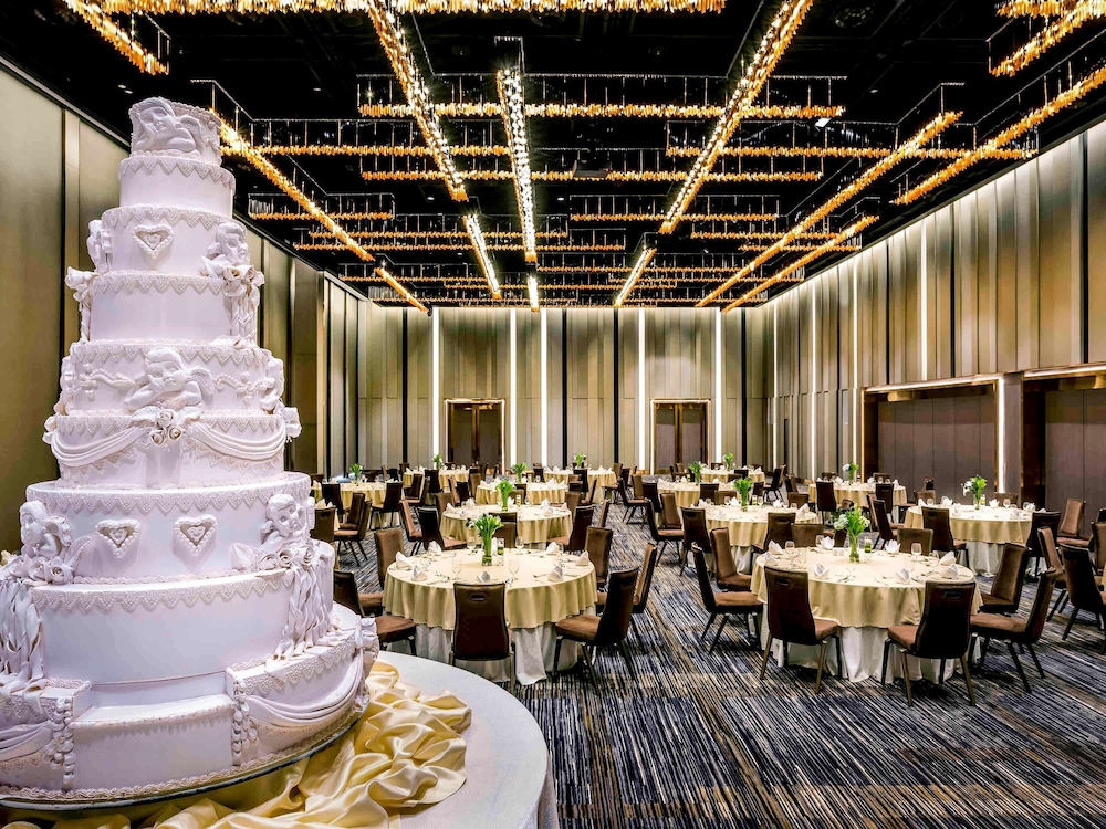 pullman bangkok king power