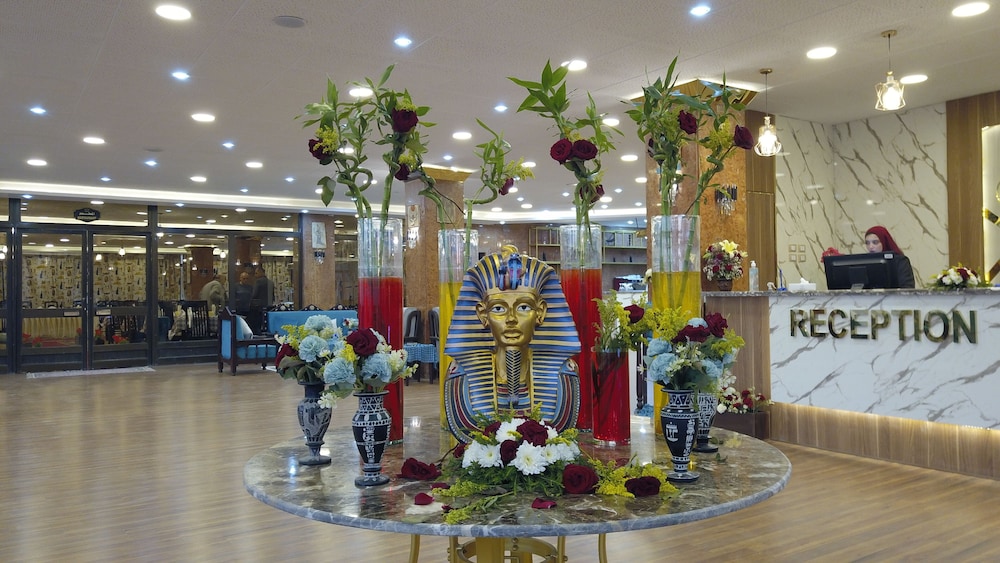 luxor hotel armed forces