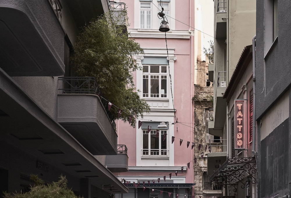 perianth hotel