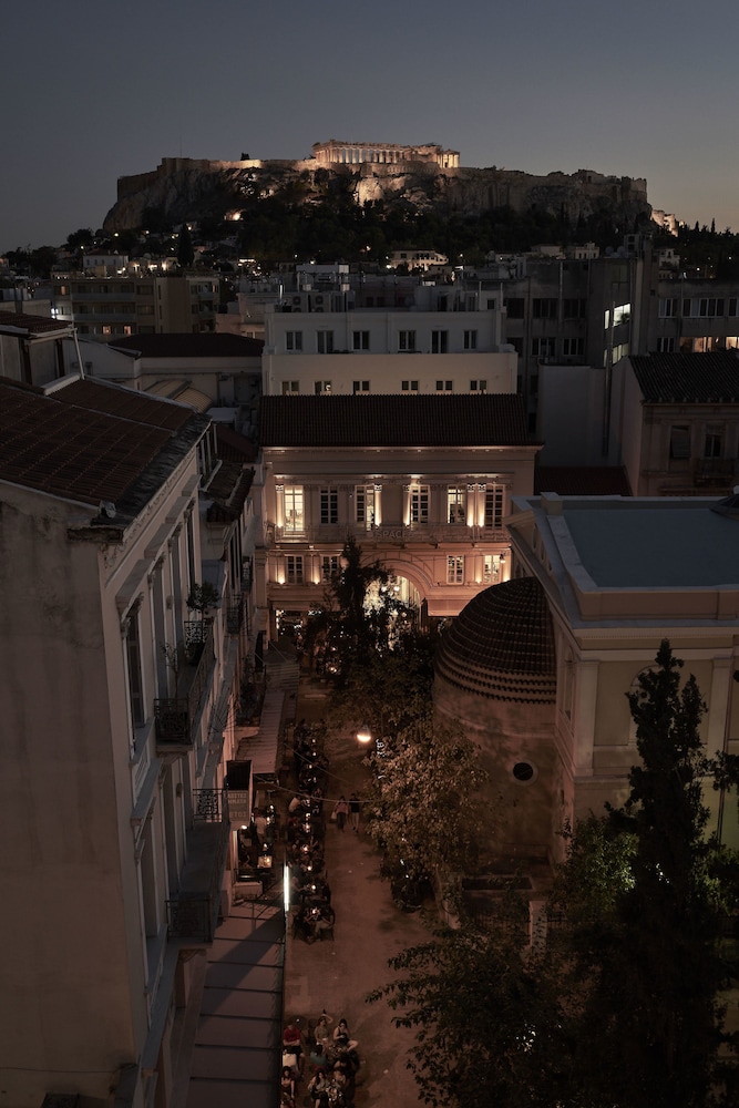 perianth hotel