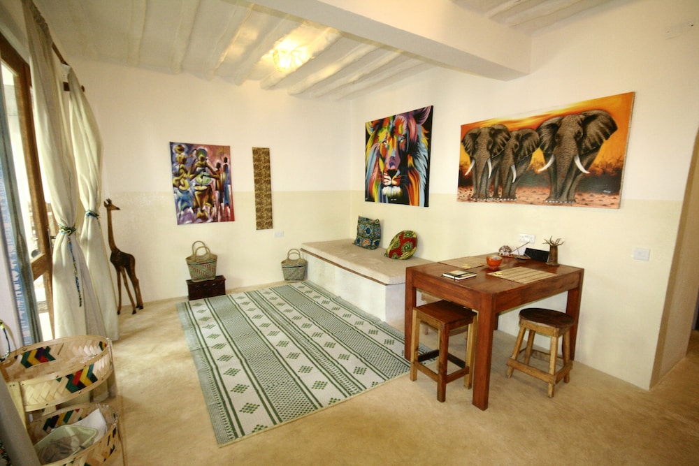 breeze residence aparthotel