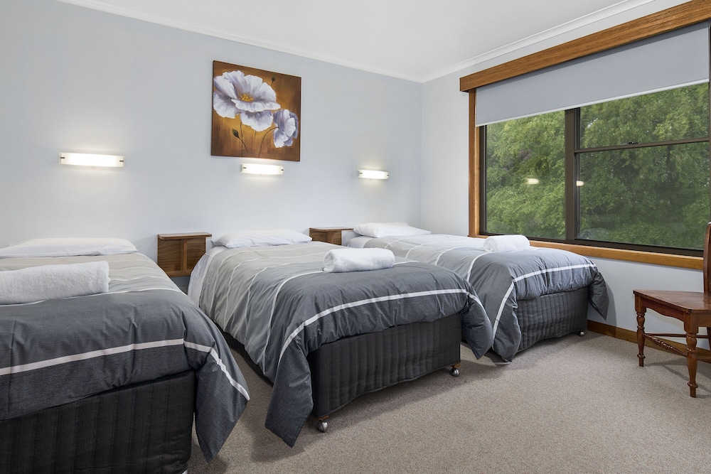 marsden court apartments
