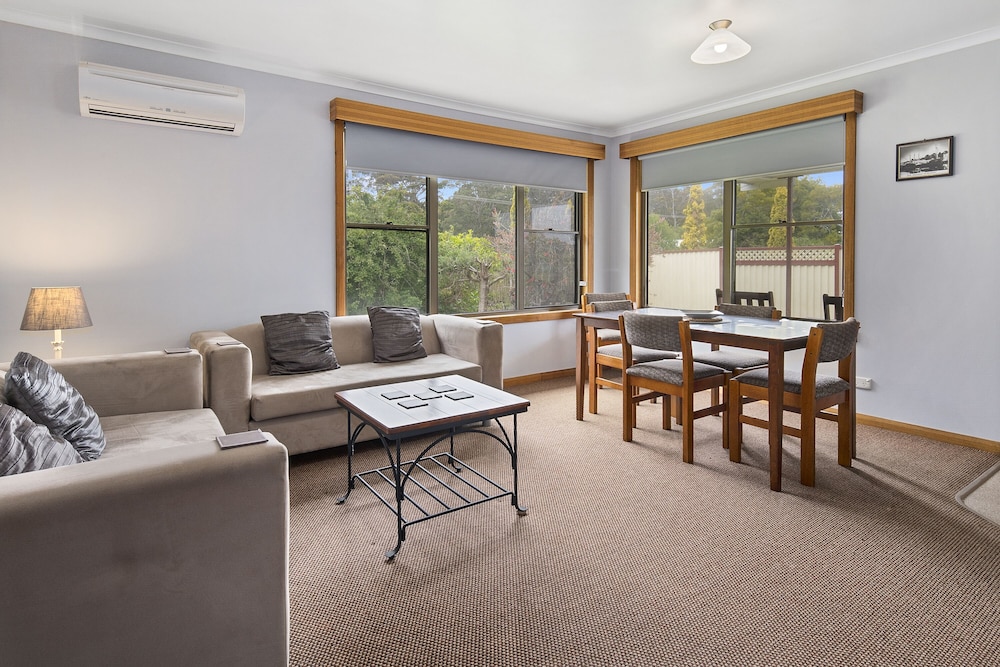 marsden court apartments