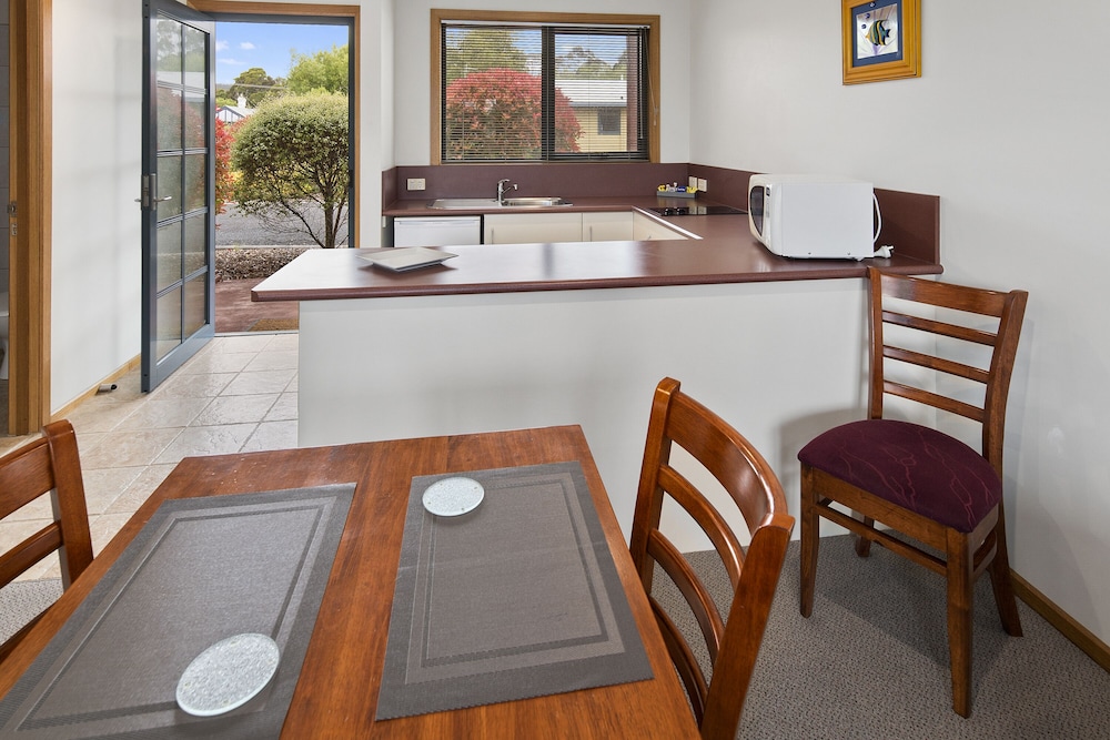 Marsden Court Apartments,Strahan>>Queenstown,4 star