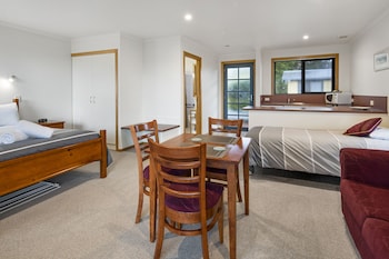 marsden court apartments