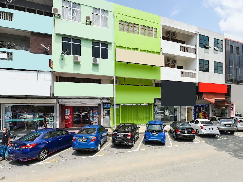 spot on 89872 kuantan backpackers