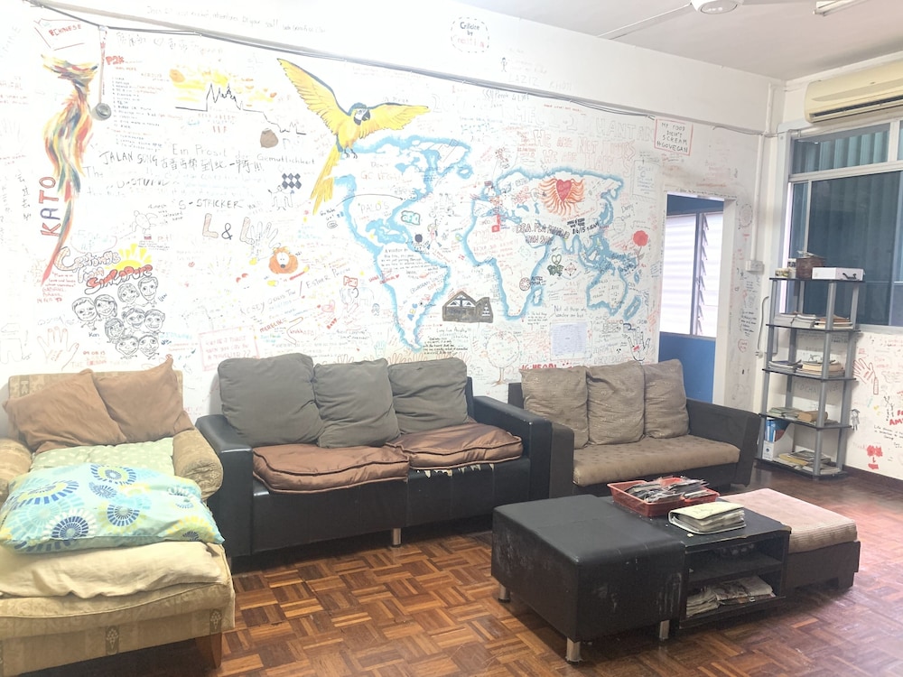 spot on 89872 kuantan backpackers