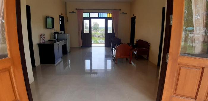 baan talay see cream resort