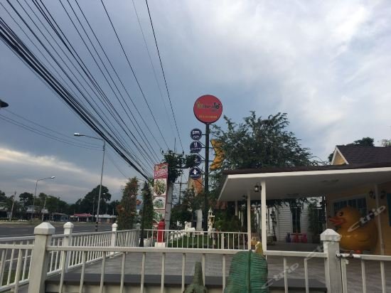 tomangoh vintage resort