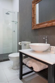 madeline grove bandb