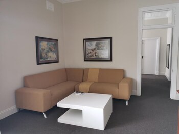 madeline grove bandb